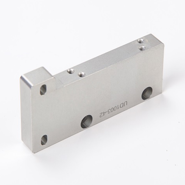 Custom machined parts for aluminium fixator by Shunho group